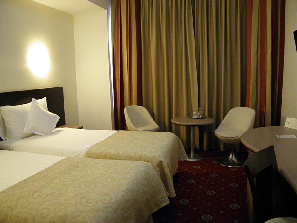 Hotel Berthelot Bucharest Room photo